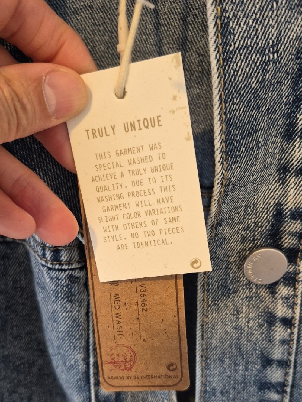 Ashley by 26 International Two-Tone Denim Jacket | Corduroy Collar - Picture 4 of 9